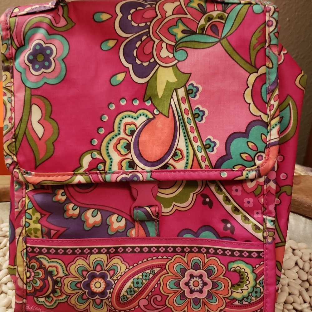 Floral paisley print lunchbox